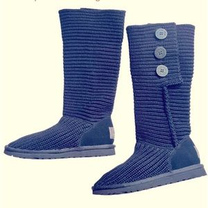 UGG Cardy All Black Boots